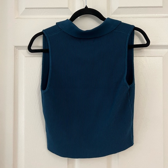 House of Harlow NWT Teal ribbed thick knit collared top - Picture 2 of 3